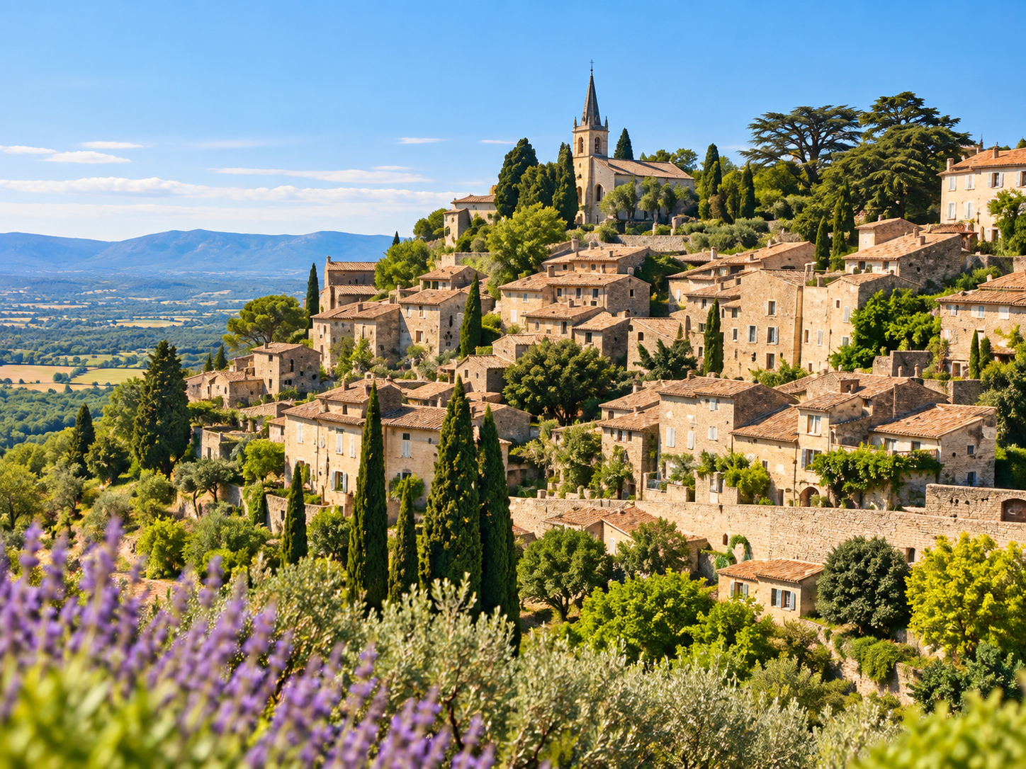 Bonnieux hilltop village in the Luberon, Provence, France